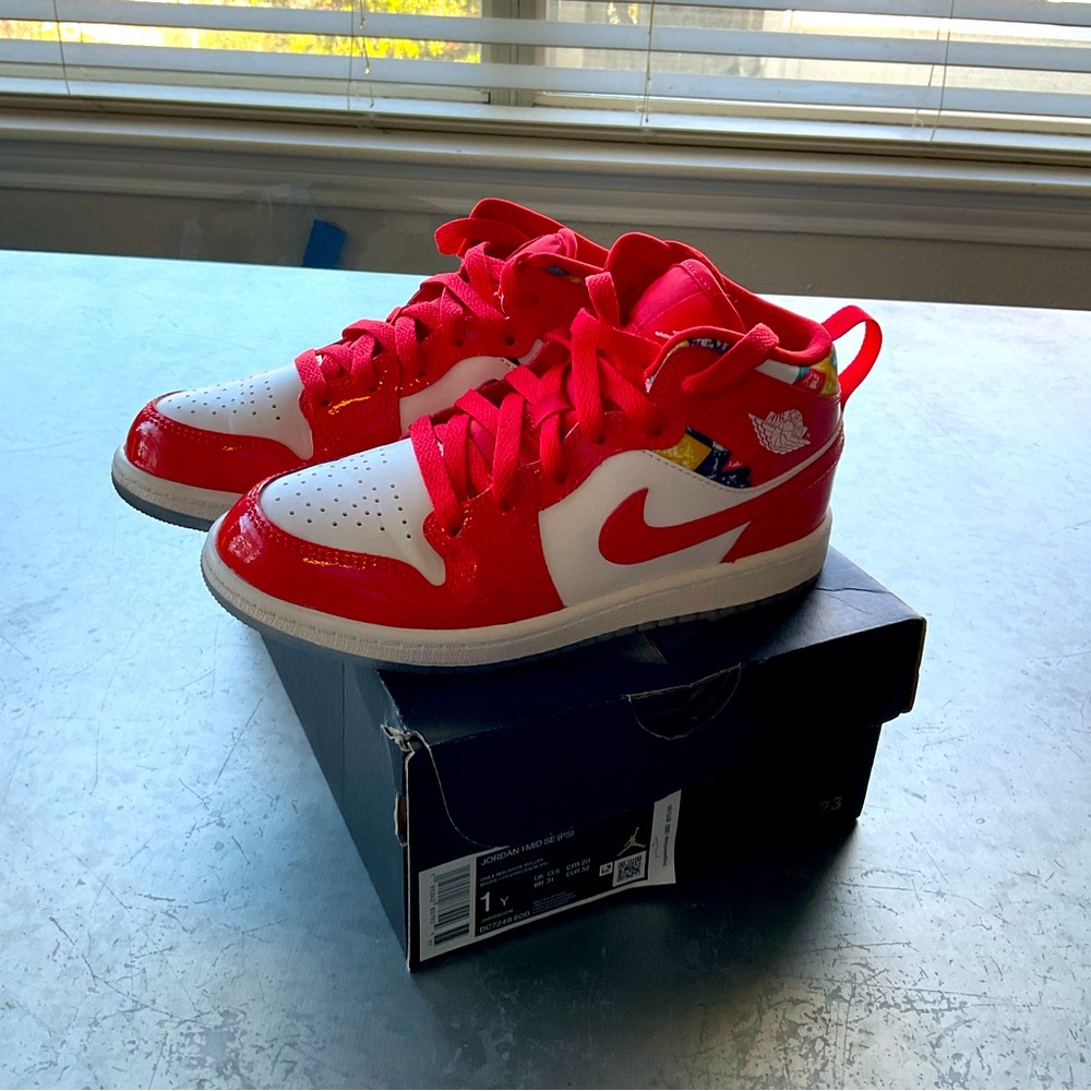 Jordan 1 mid se